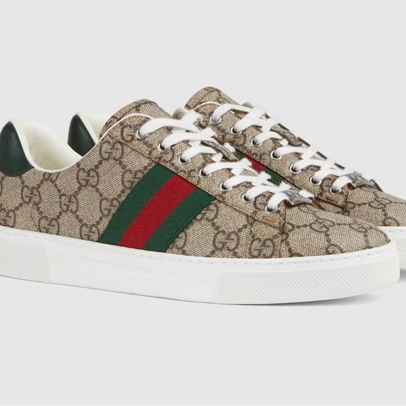 Woman’s Gucci sneakers - Picture 2 of 4